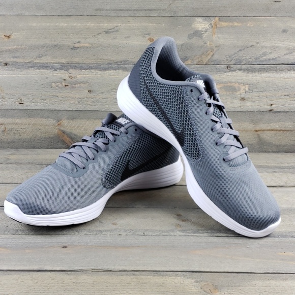 New Nike Revolution 3 Grey/Black/White Running - Picture 8 of 9